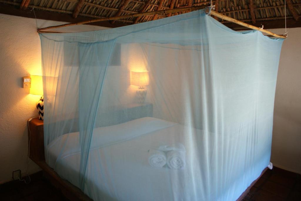 Hotel Bahia De La Luna Arroyo Cruz Oda fotoğraf