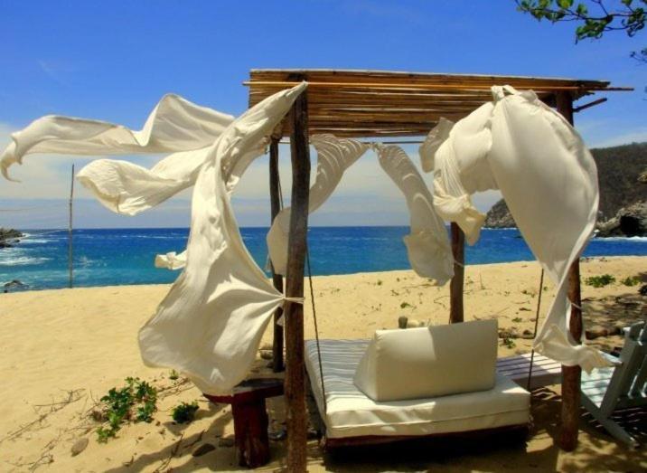 Hotel Bahia De La Luna Arroyo Cruz Oda fotoğraf